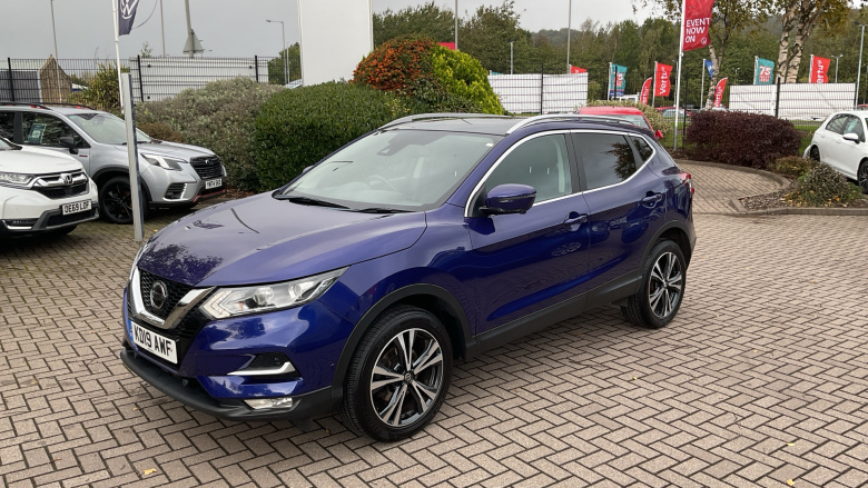 Nissan Qashqai 1.3 DiG-T N-Connecta 5dr Petrol Hatchback